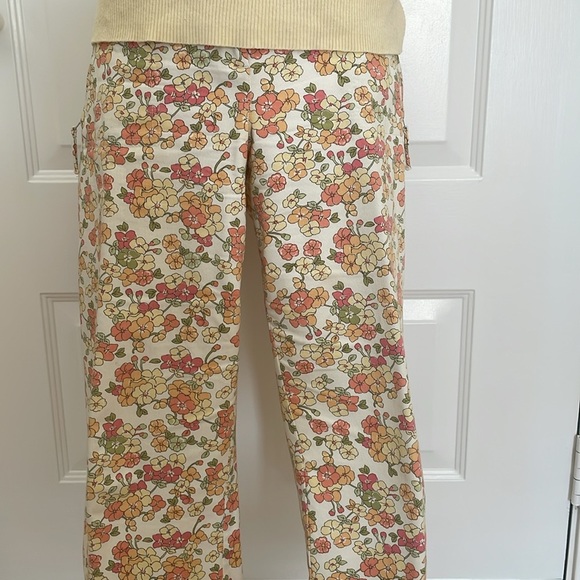 Loft Two Piece Top & Capris Set - Picture 2 of 8